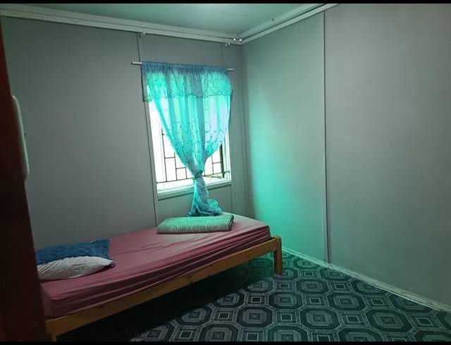 2 BEDROOM HOUSE FOR SALE IN THERONVILLE